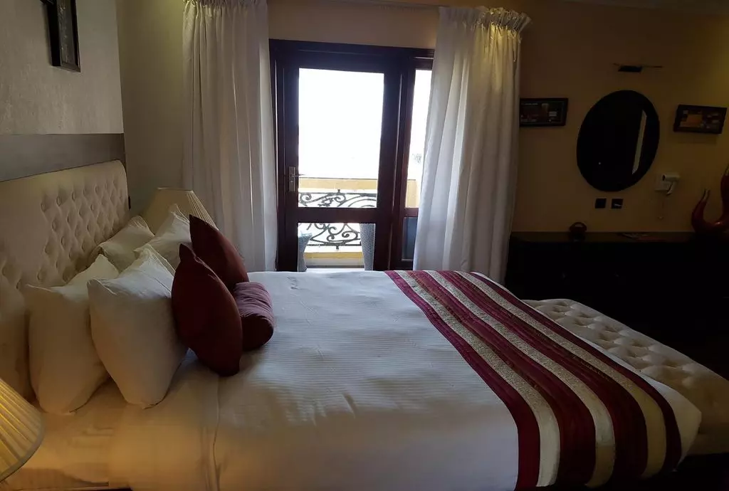 hotel resort de alturas goa_shabavizparvaz_12.jpg